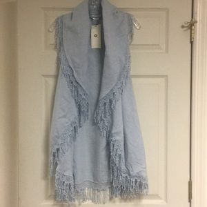Fringed sleeveless vest